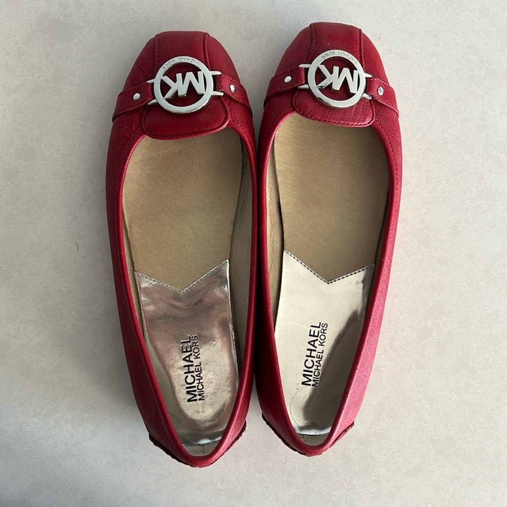 MICHAEL KORS FULTON RED SCARLET SAFFIANO MK SILVER LOGO MOCCASINS